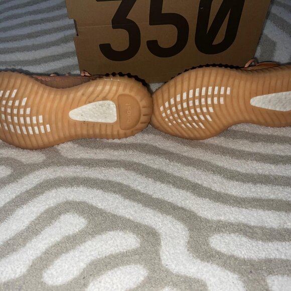 Adidas Yeezy Boost 350 V2 Mono Clay Carrot Orange Coral Pink (Mens/Womens- Unise - Picture 3 of 6
